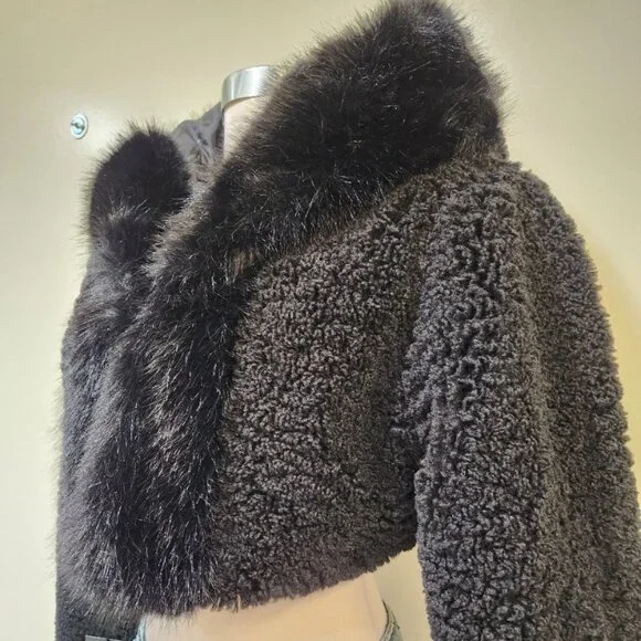 💋CHIC & SEXY💋Lux Black Vegan Shearling Lamb & Fox Fur Hoodded Crop Jacket - Picture 14 of 16